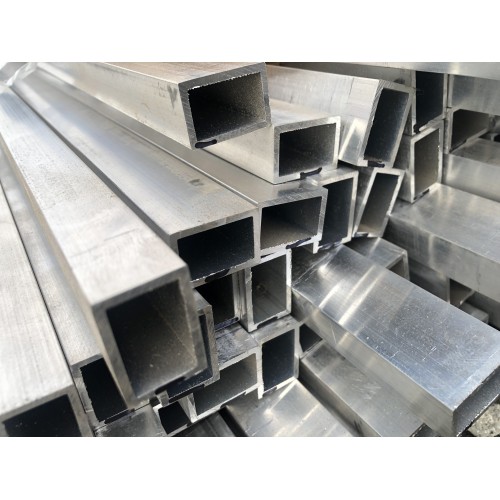 Алюминиевая профильная труба 100х100х3 мм L= 6 м АД31Т1