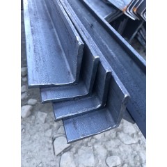 Уголок стальной г/к равнополочный 150х150х15мм 09Г2С